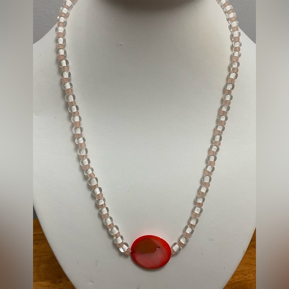 NEW Mother of Pearl necklace - Picture 1 of 1